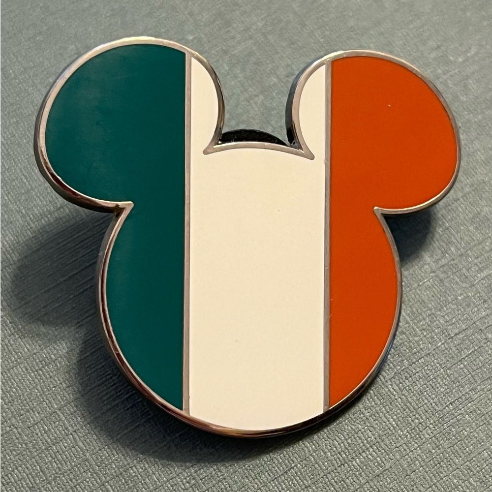 Disney Mickey Ireland pin